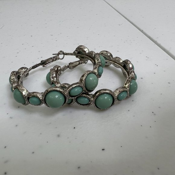 Faux Turquoise Hoop Earrings Silver Tone Pierced Circle Western Southwest Cowboy - Picture 1 of 8